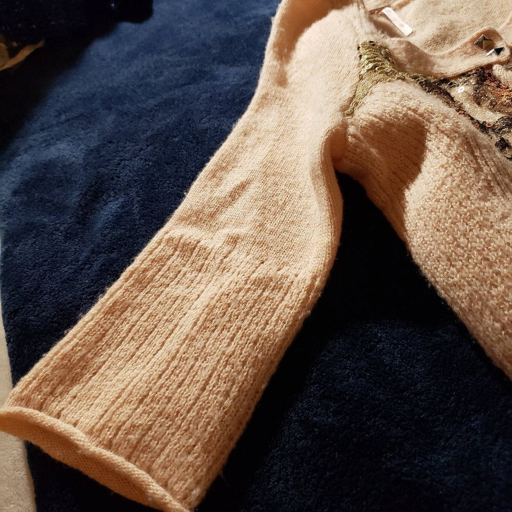 Sweater/blouse